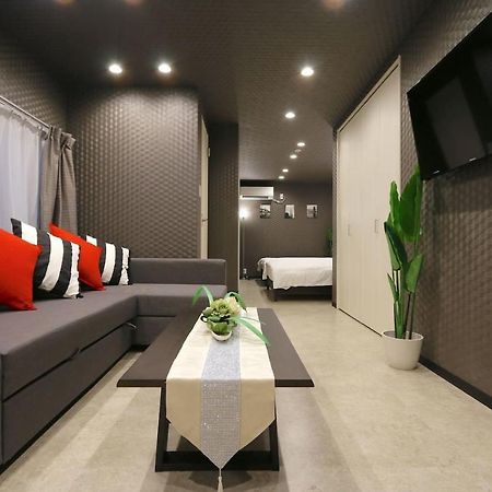 Es32 Elizabeth Garden Shinmachi Appartement Osaka Buitenkant foto